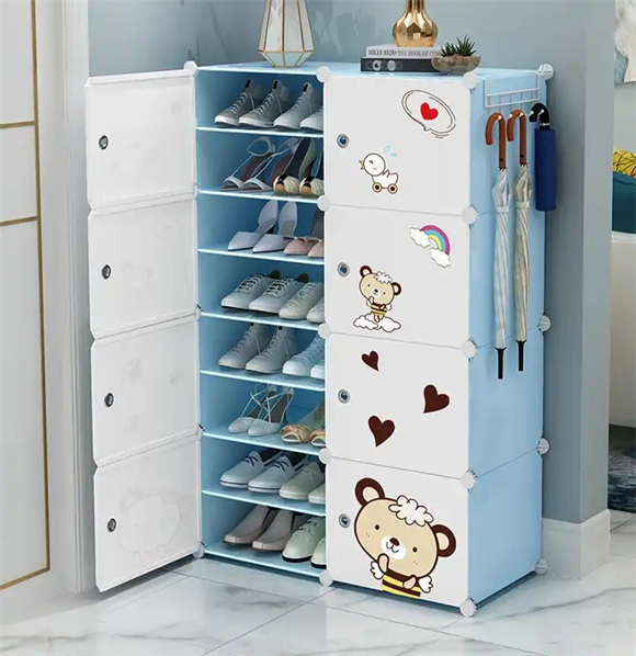 Shoe rack with cover